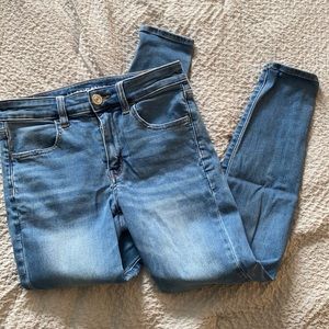 Light denim American eagle jeans SHORT 6